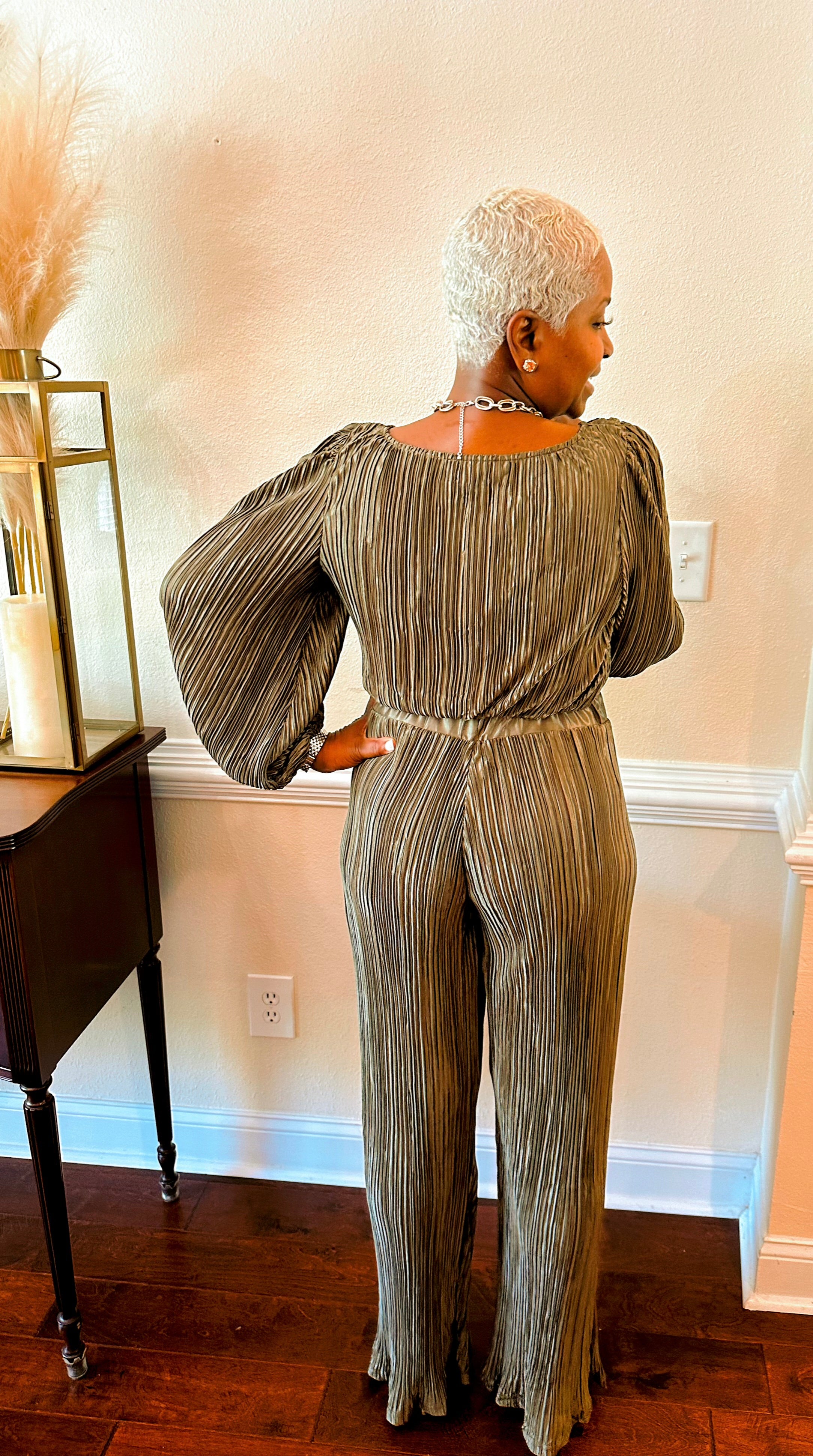 PLEATED FABRIC LONG SLEEVE TOP AND PANT SET - OLIVE